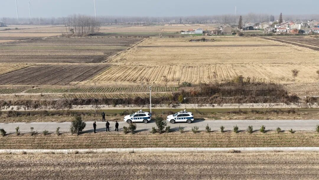 切實做好秋季秸稈禁燒與亂拋治理工作